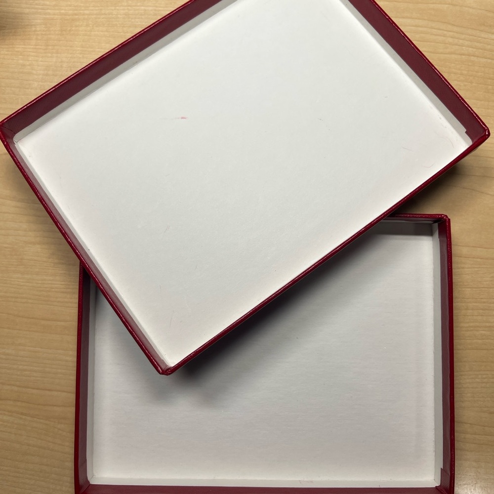 Cartier Red Box. - Picture 4 of 9